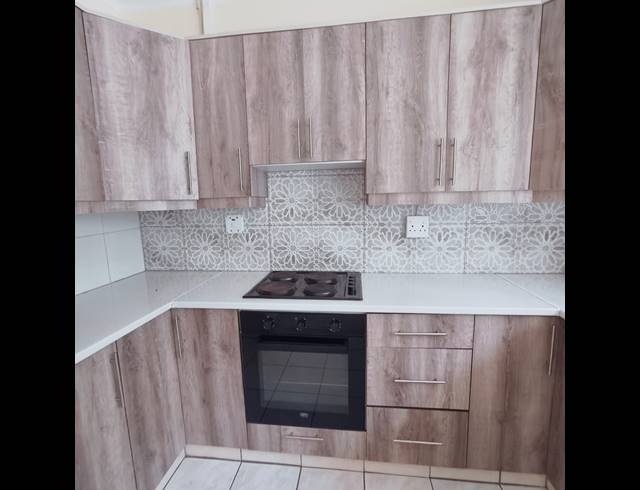 3 BEDROOM HOUSE TO LET IN NORTHDENE